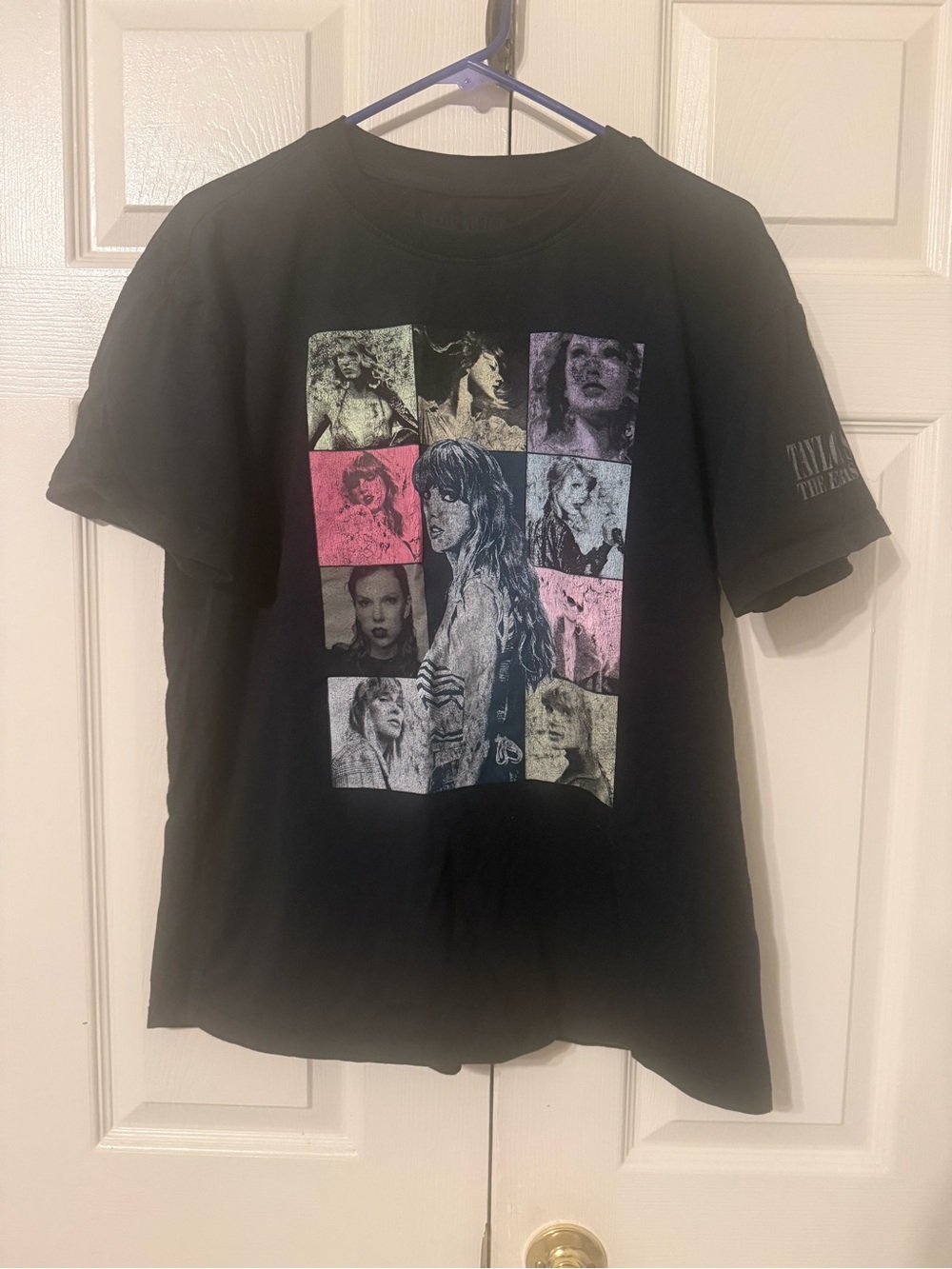 Black Graphic Print Women’s T‑Shirt